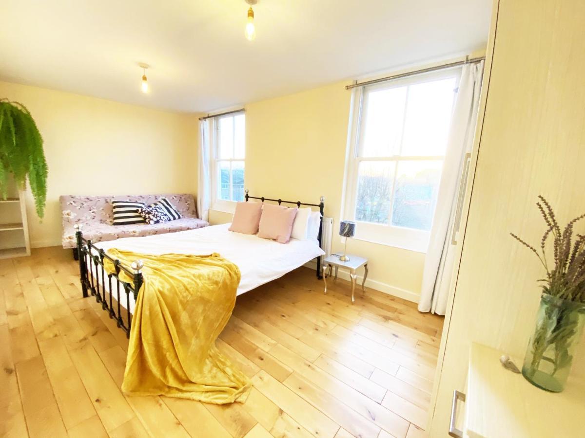 London's East End 2 Bedroom Appartement Londen