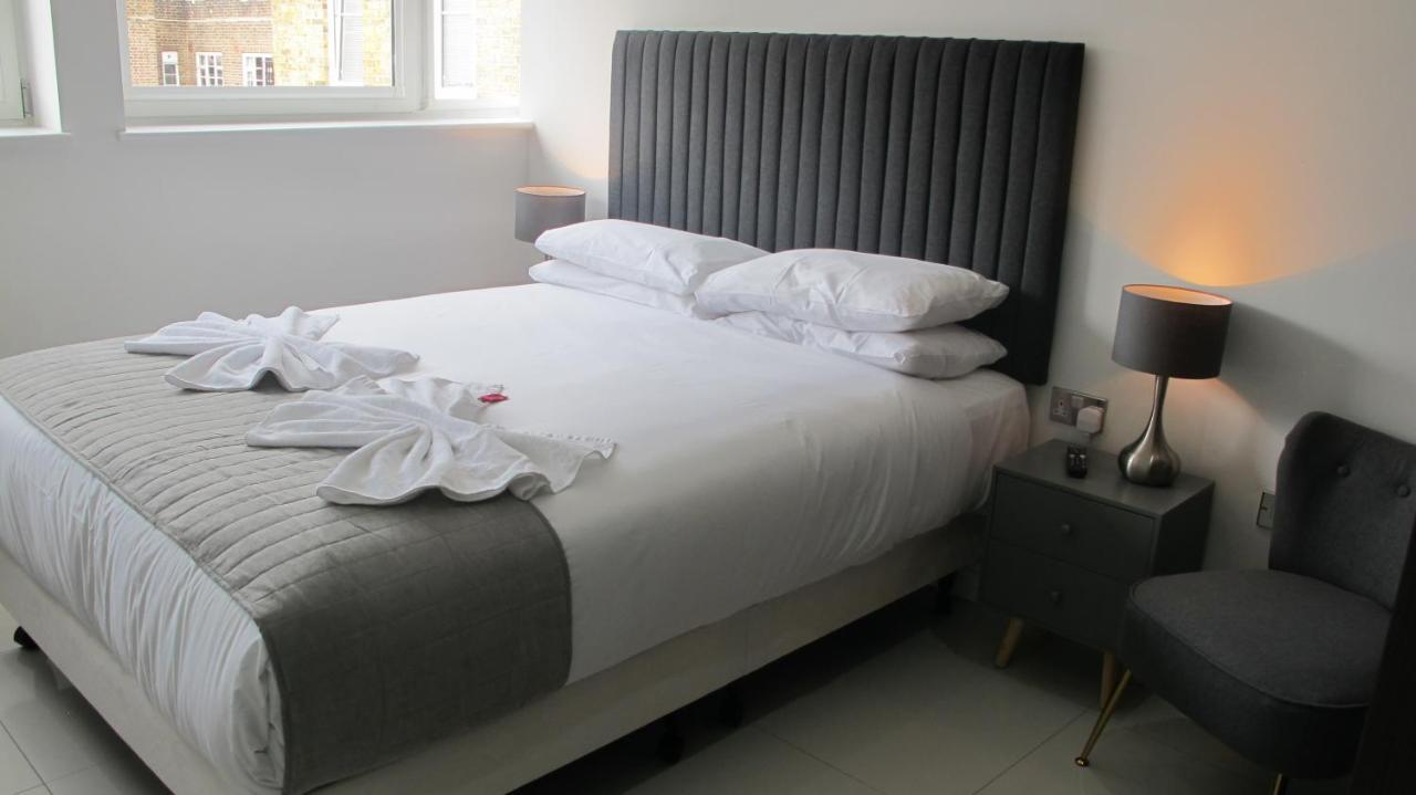 Bloomsbury Apartment *