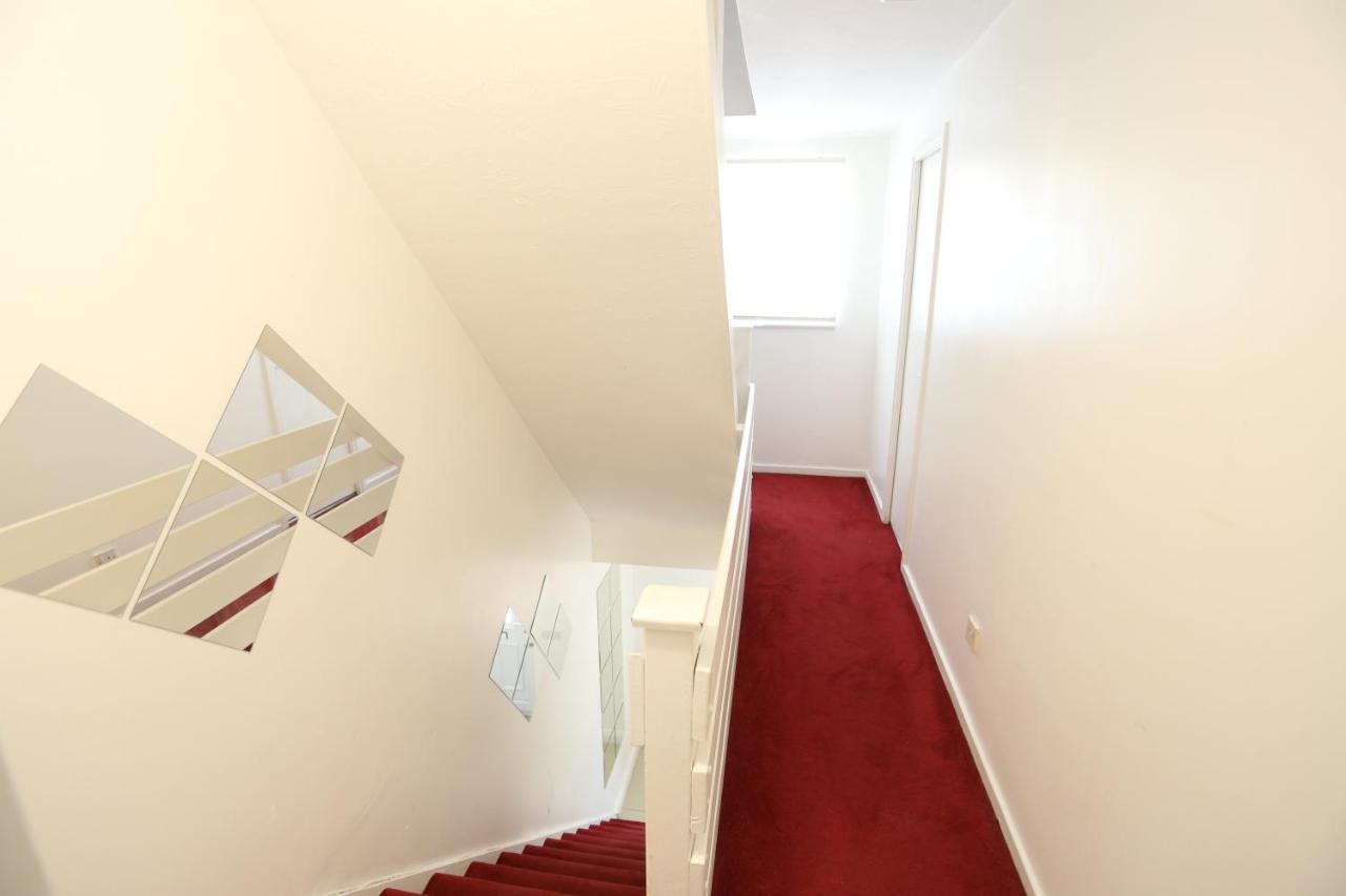 Holiday home Beautiful 3 Beds House West Thamesmead London London