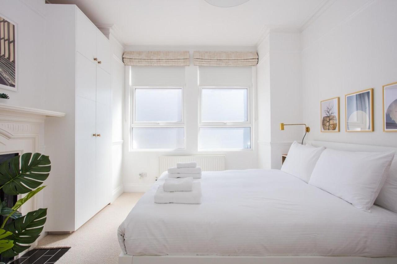Stylish&modern 3 Bed Flat In Nw W Garden *