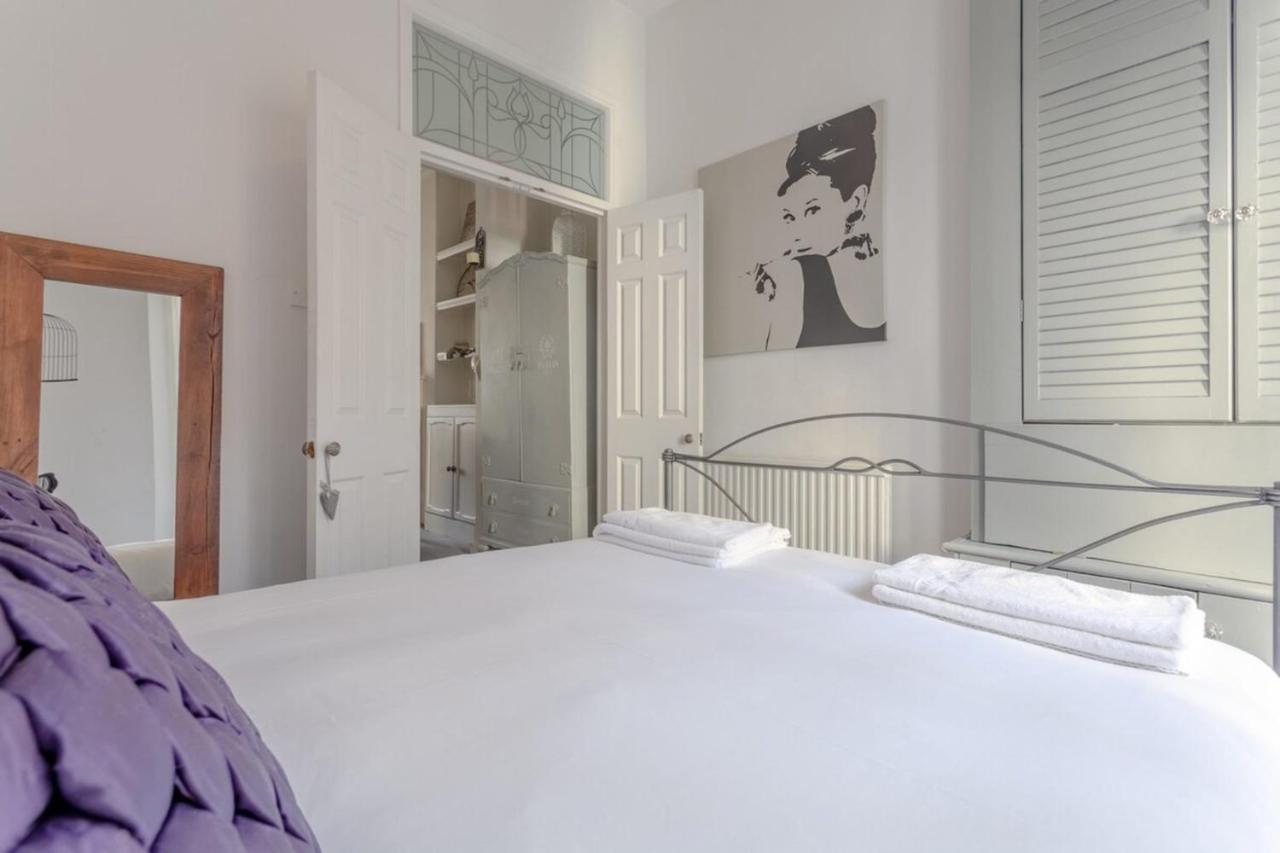 Stylish 1 Bed Near Battersea Park * Londres