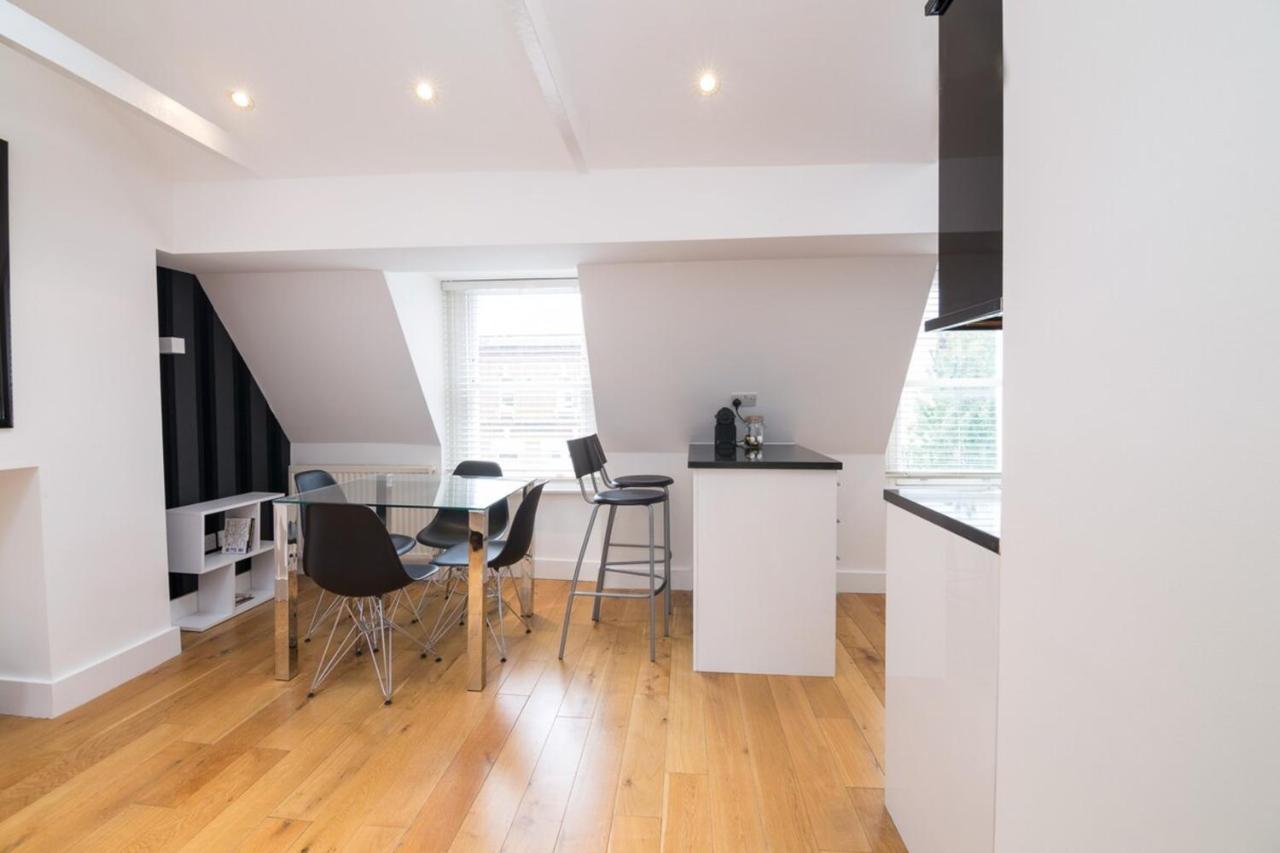 Contemporary 1 Bed Flat In Fulham Near The Thames