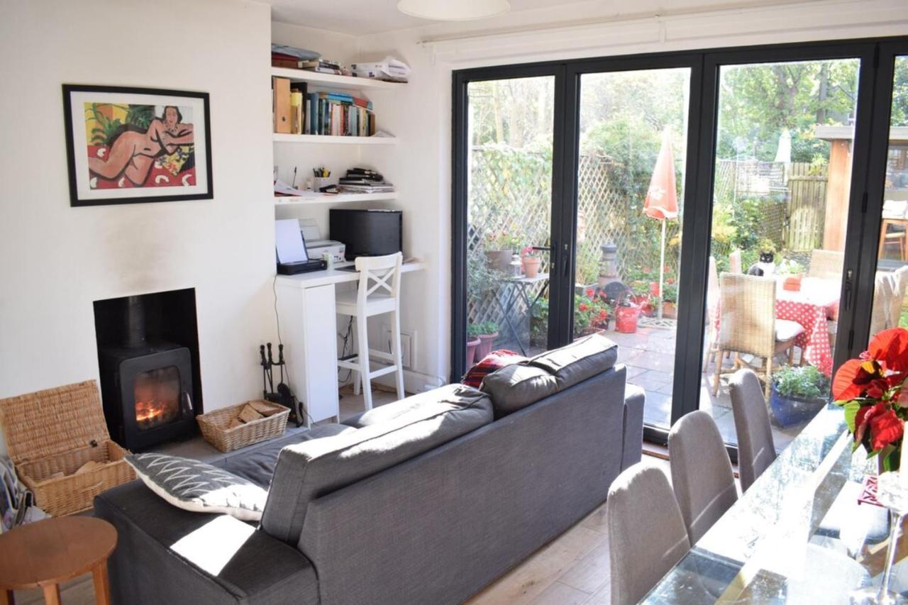 Modern 3 Bedroom In Brixton * Londen