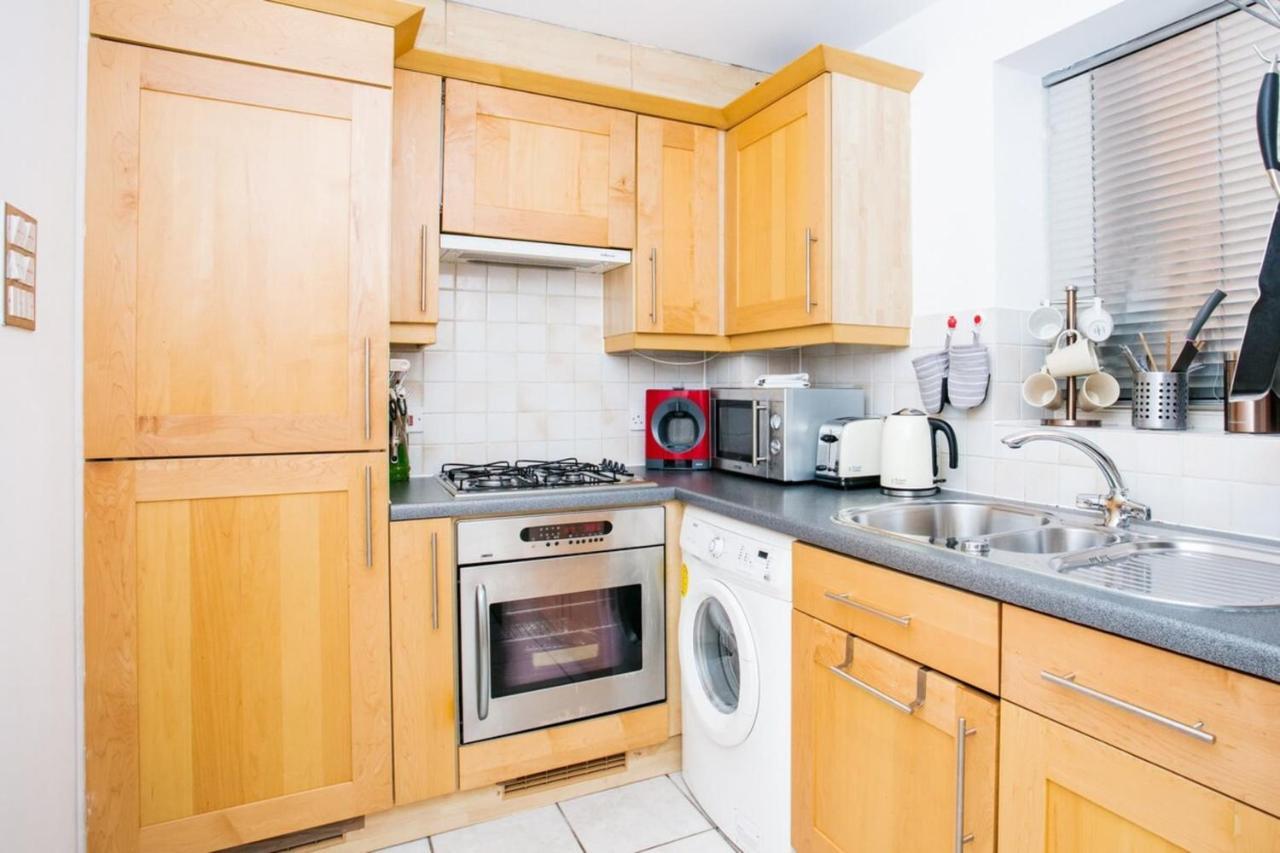 1 Bedroom On The Riverbank Near St Paul's