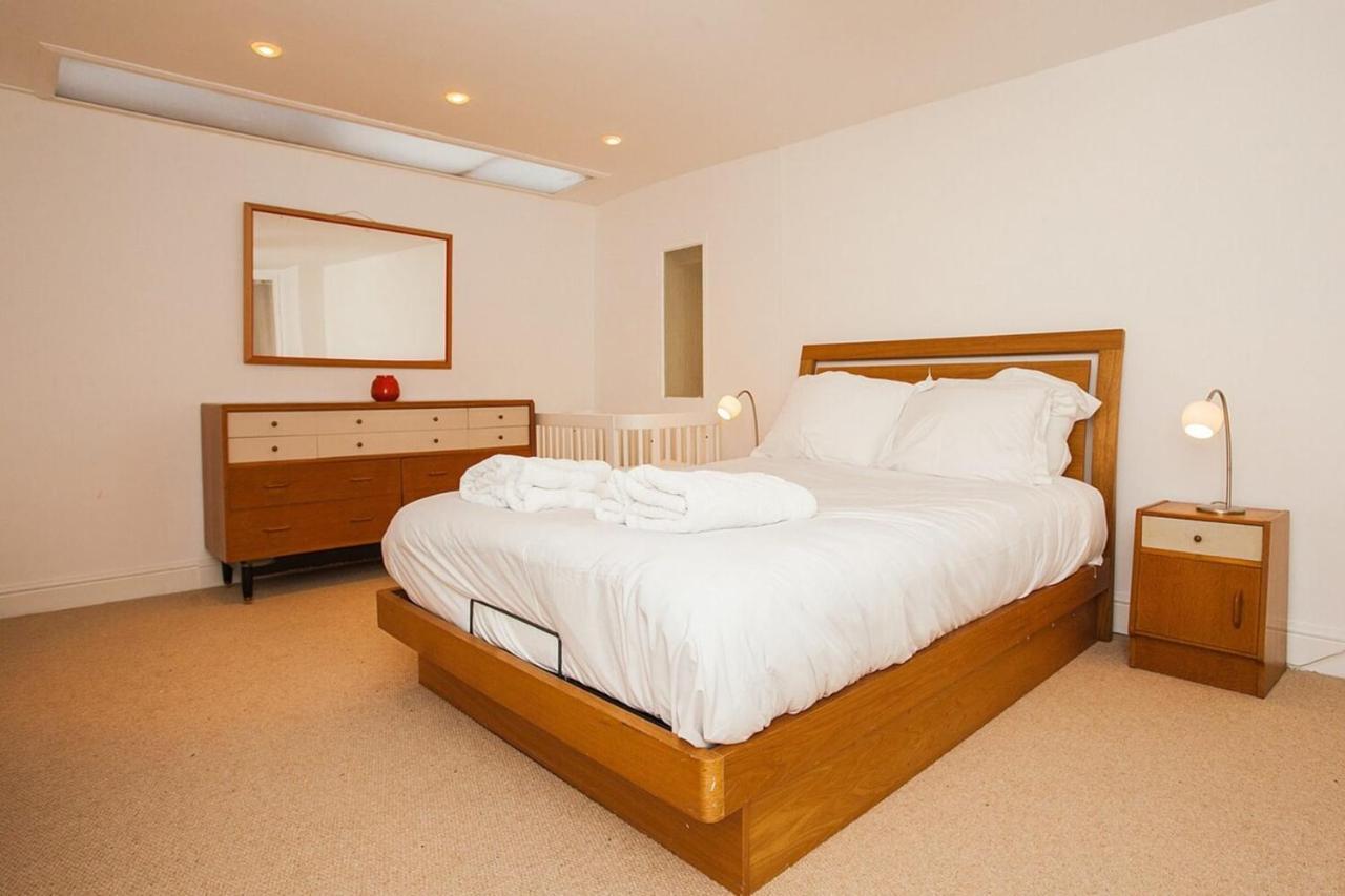 Bright Modern 2 Bed Garden Flat St Johns Wood * London