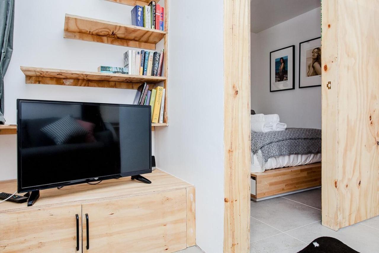 Modern 1bd Flat In Clerkenwell - Sleeps 4! London