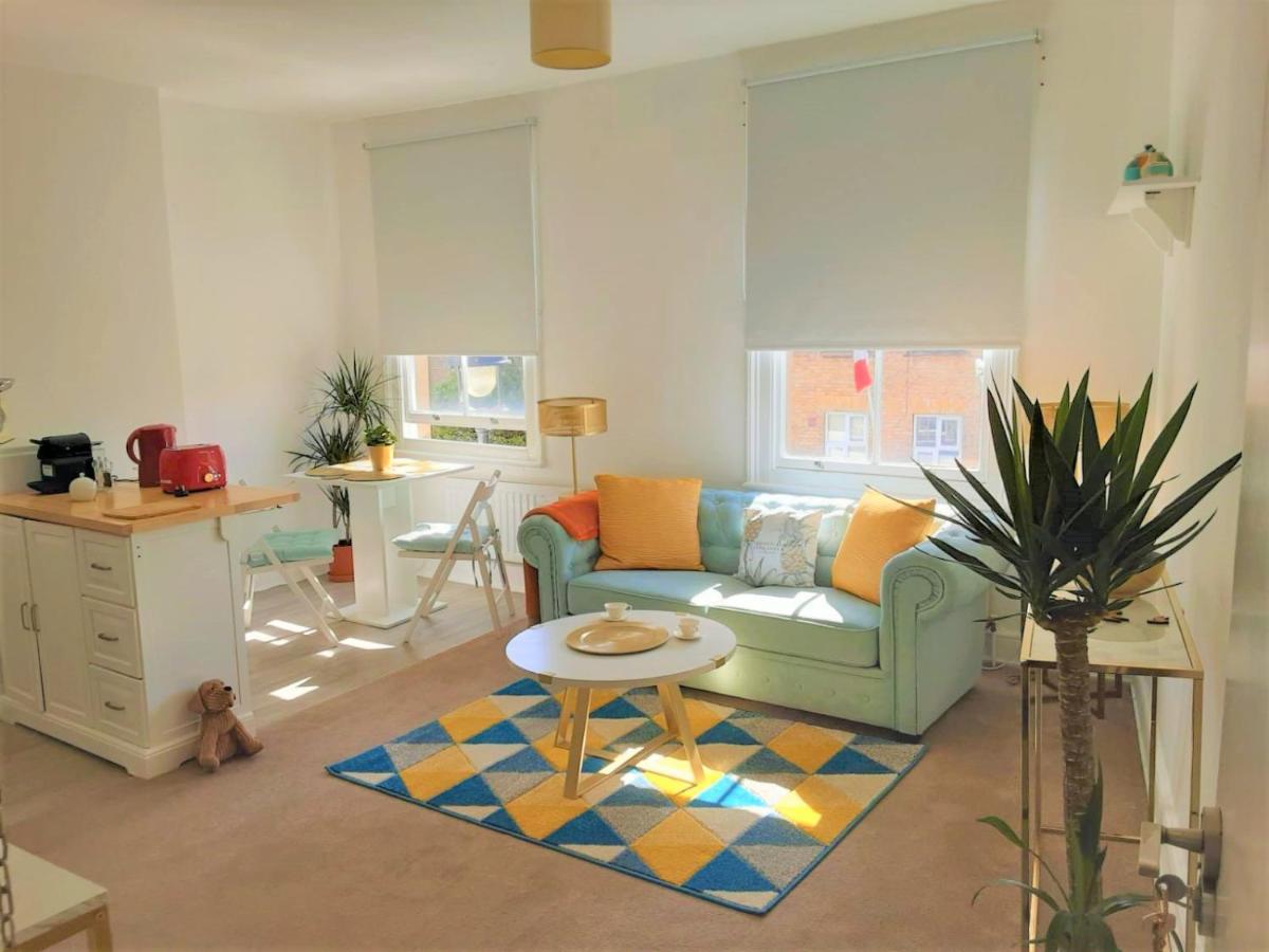 Apartment Julian Apartment Center Of London London