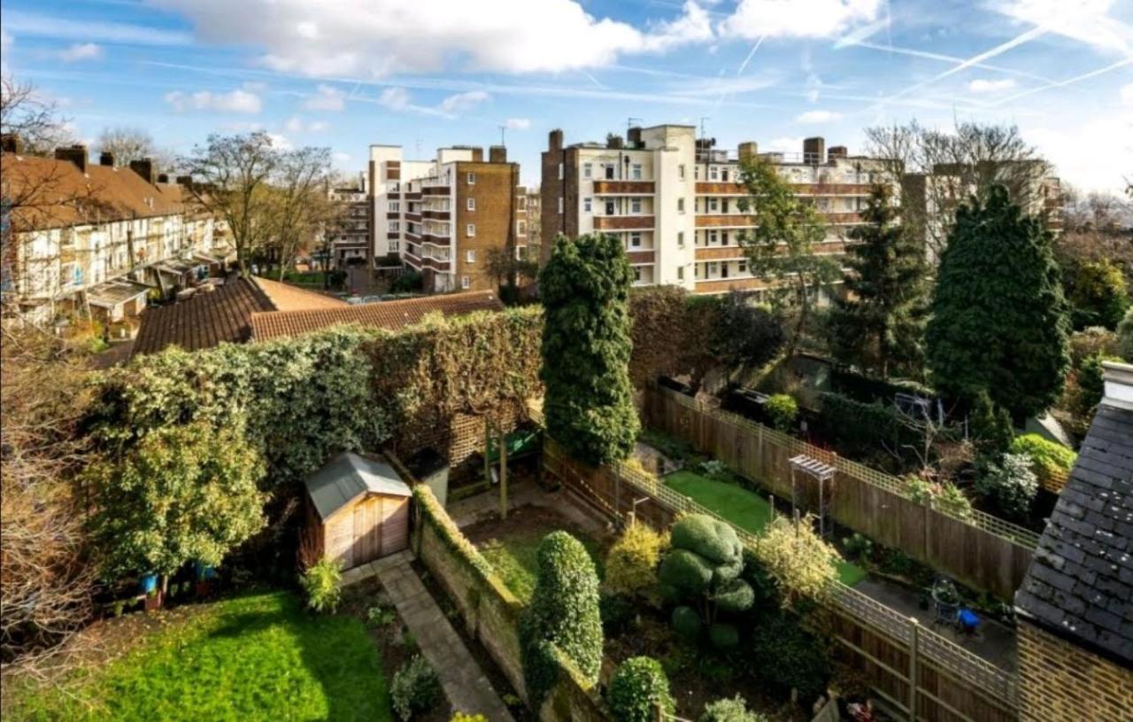 Highgate Maisonette With Roof Terrace Leilighet London