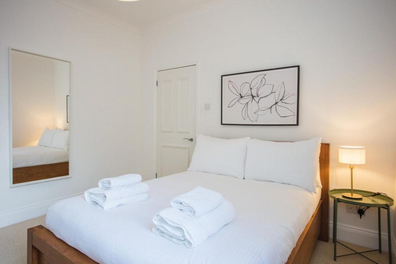 Сasa de vacaciones Stylish & Modern 3 Bed Flat In Nw With Garden
