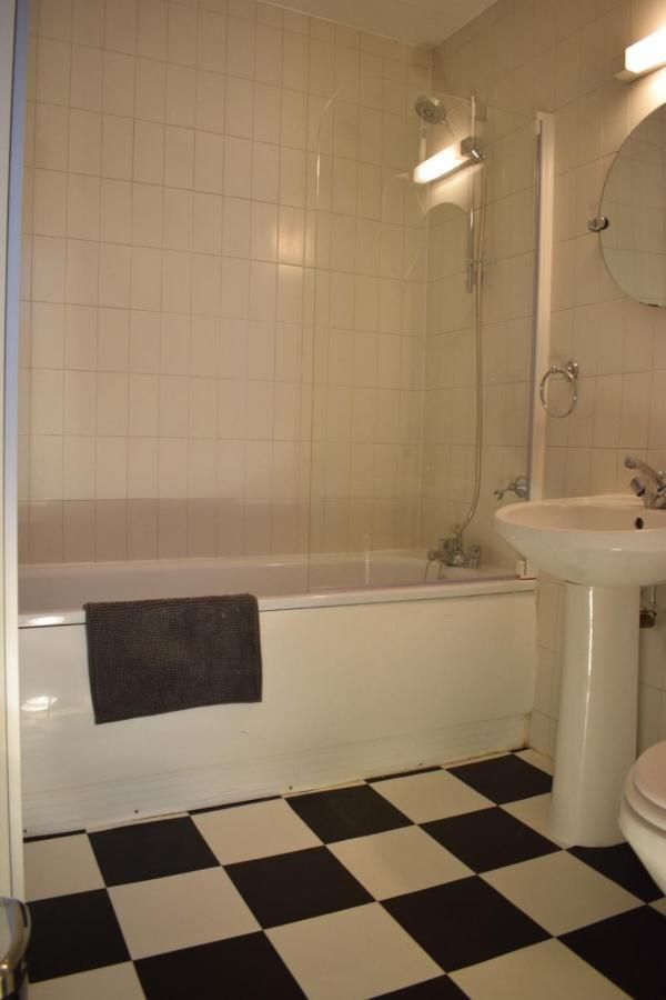 Spacious 2 Bedroom Flat In Beautiful Maida Vale Appartement Londen