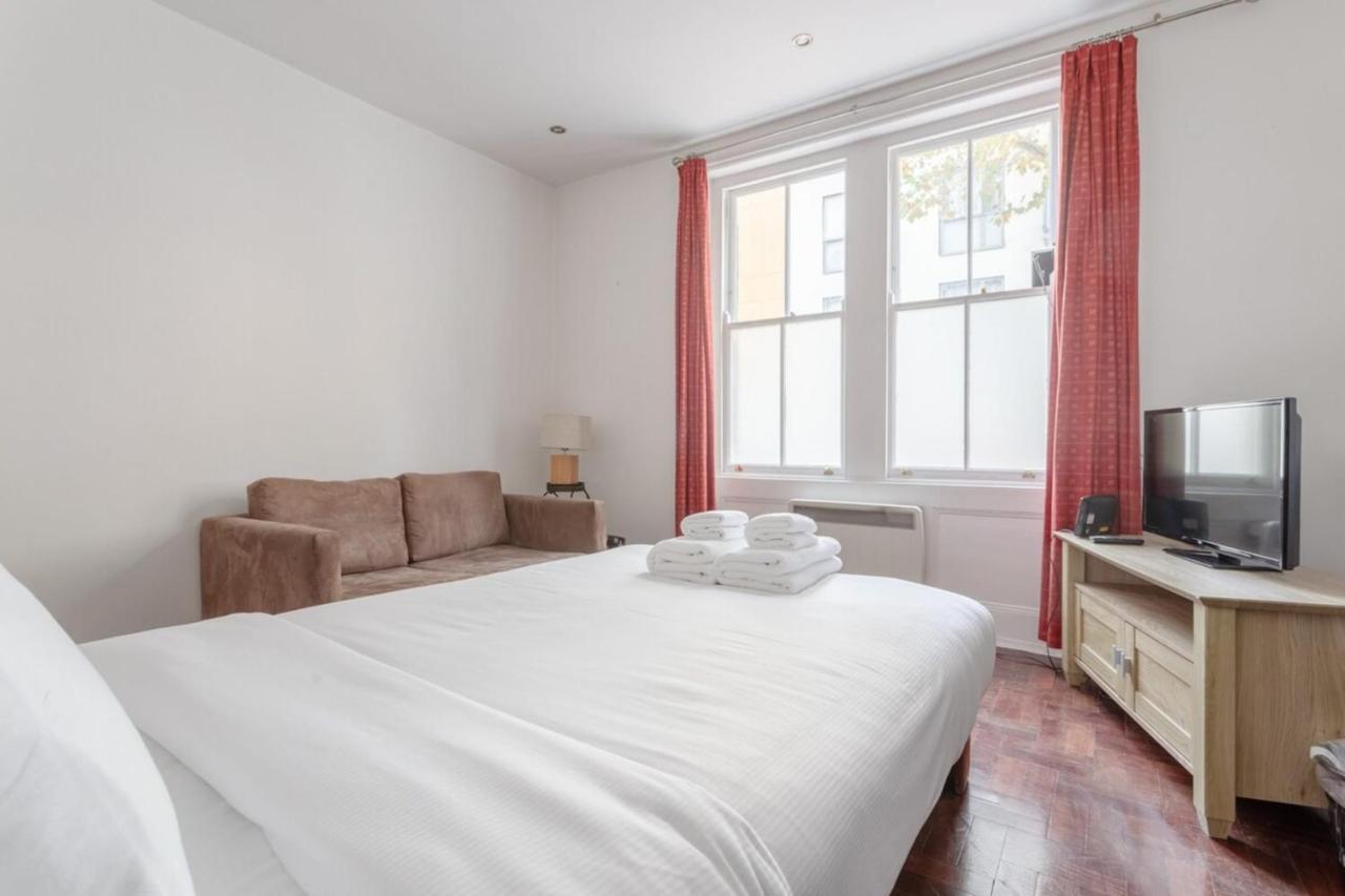 Modern 2 Bedroom Flat In