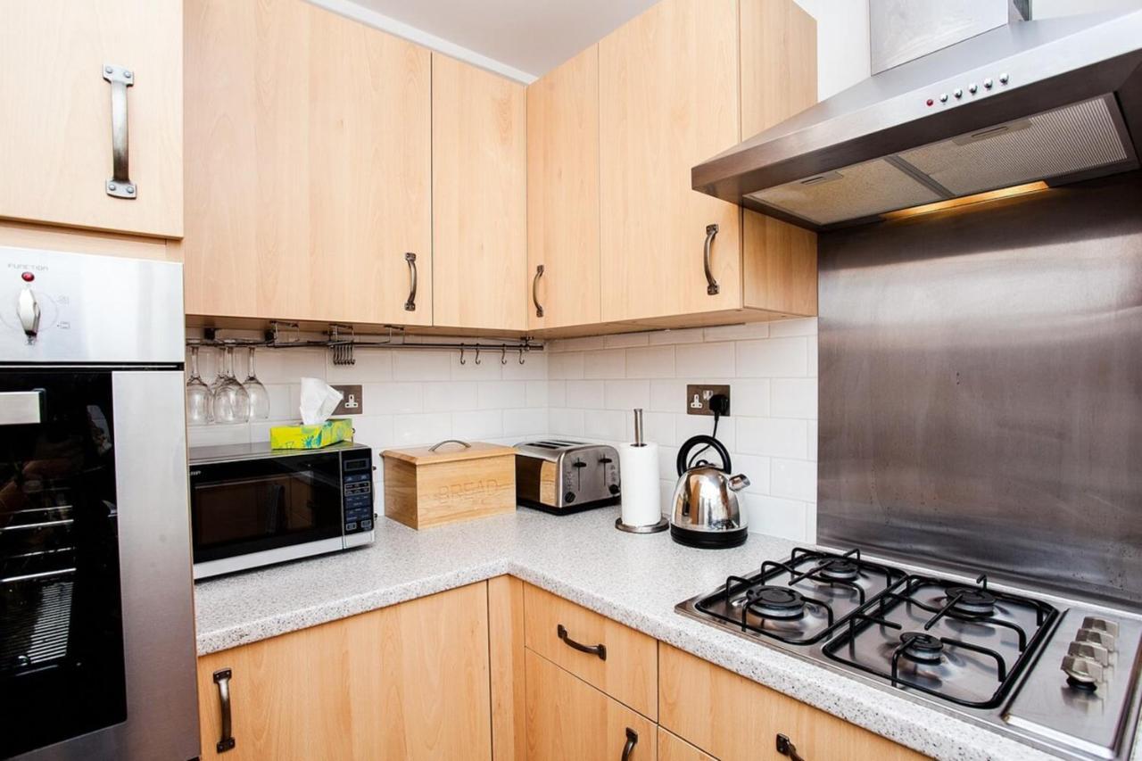 Stylish 1 Bedroom Flat In Vauxhall *