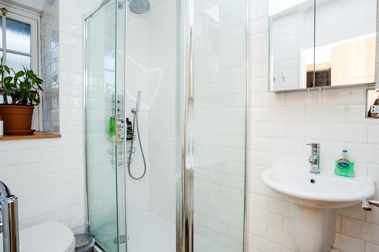Stylish 1 Bedroom Flat In Vauxhall London