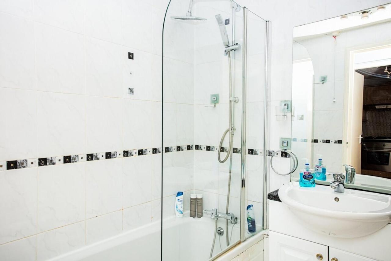 Beautiful Views - 1-bedroom In Chancery Lane Leilighet *