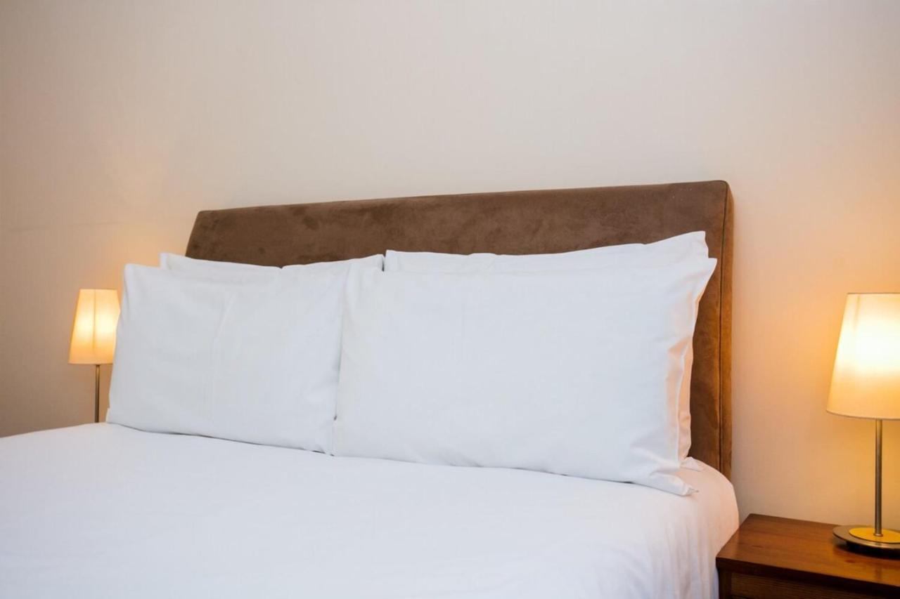 1 Bedroom On The Riverbank Near St Paul's Apartment *