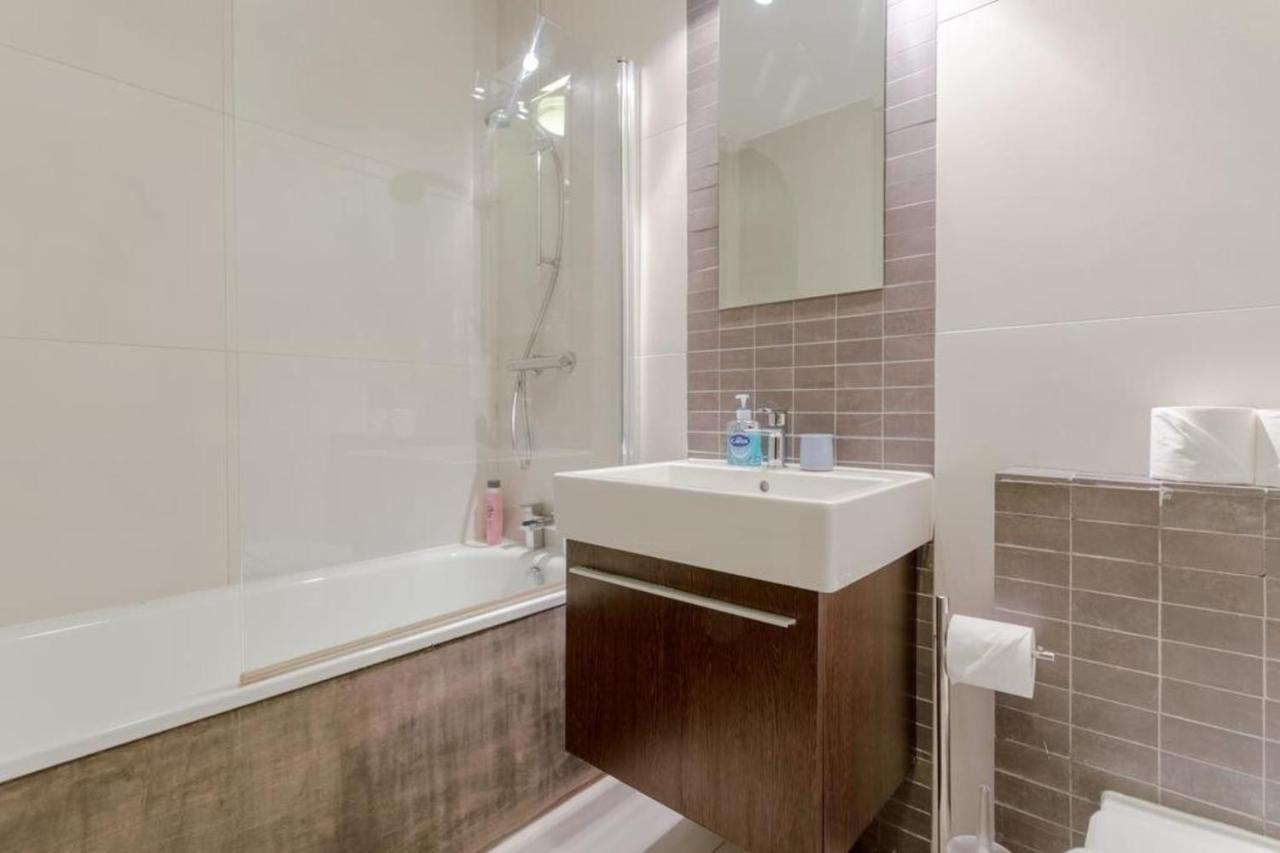Stunning Modern In South Kensington * London