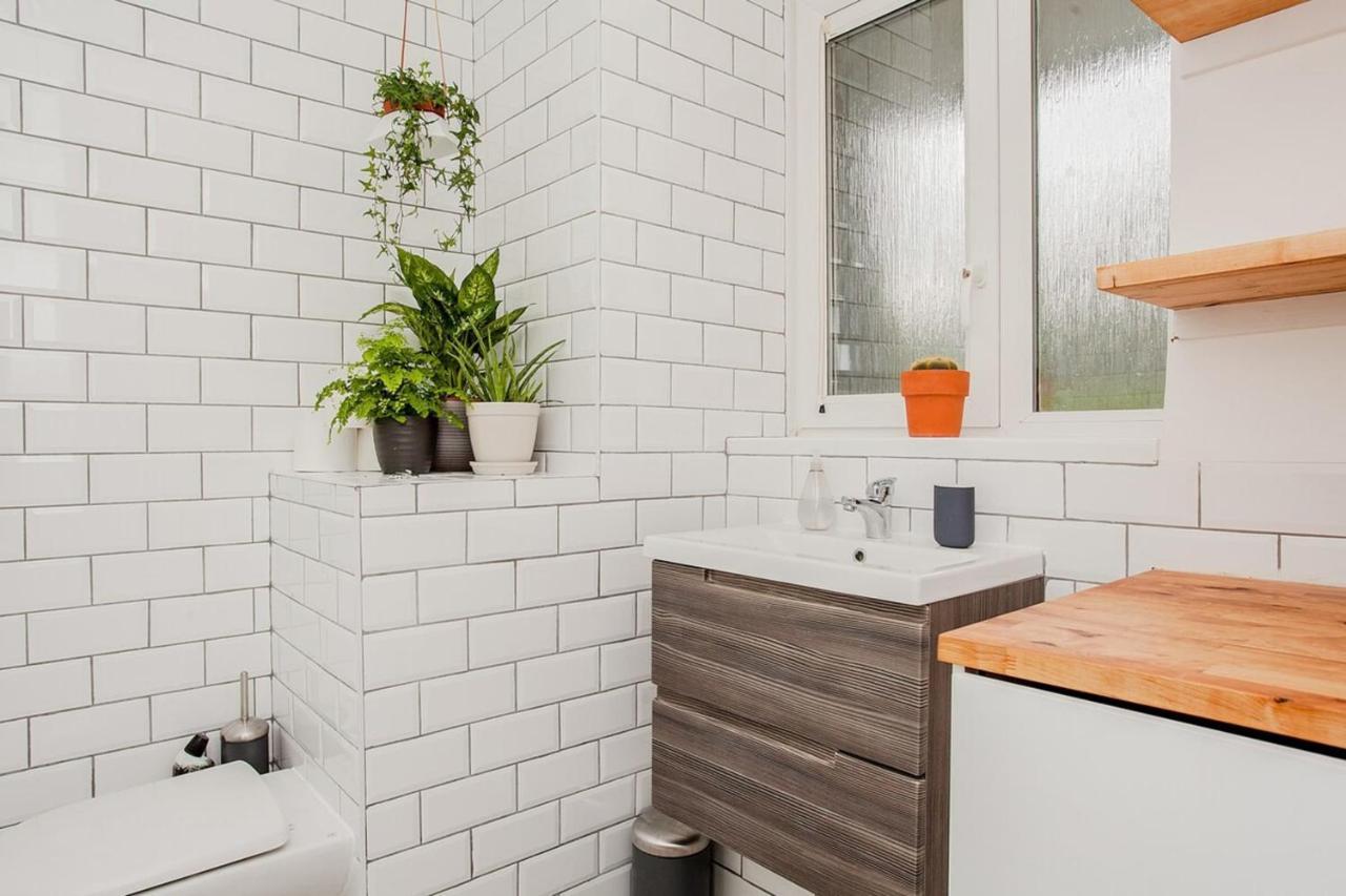 Modern 1bd Flat In Clerkenwell - Sleeps 4! *
