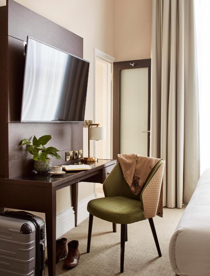 The Clermont London, Victoria 4* London