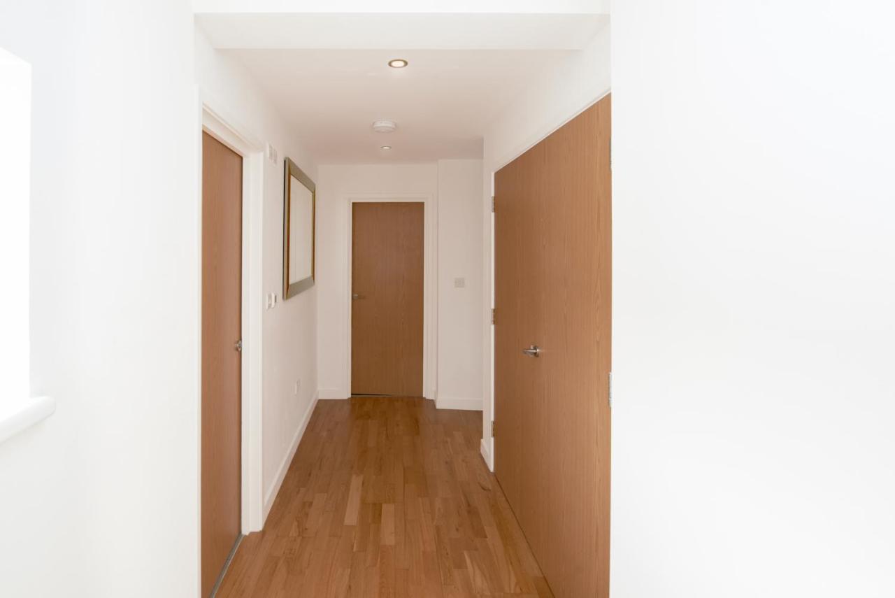 Ida Pod Places - New Cross Gate * London