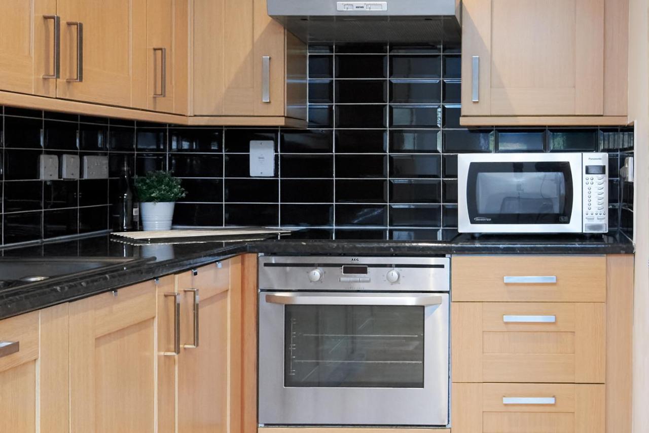 Ida Pod Places - New Cross Gate * London