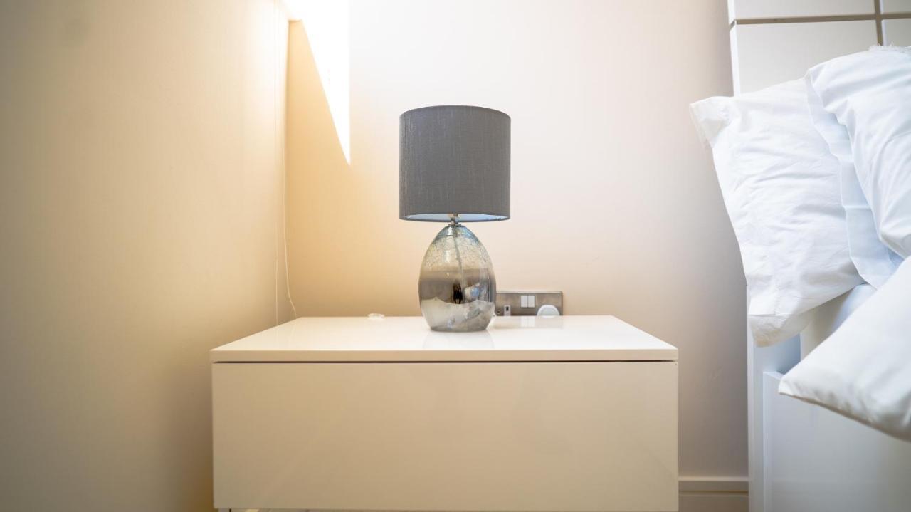 Comfy Spacious In Canary Wharf Leilighet