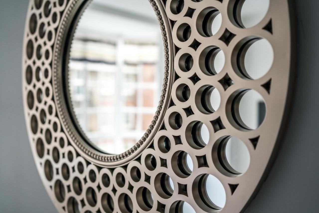New Sleek Modern In The Heart Of Chelsea * London