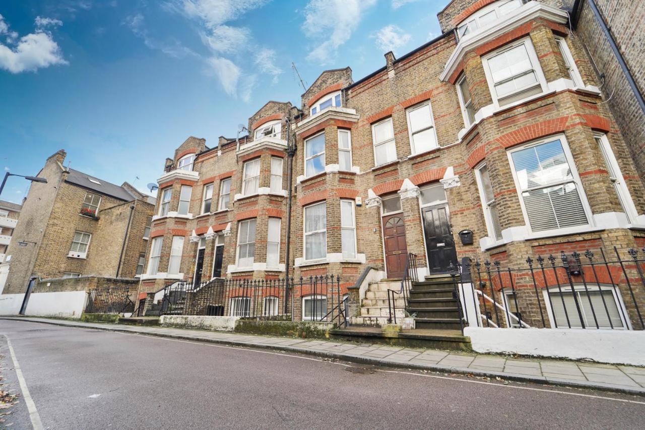 5b Belvedere Buildings London