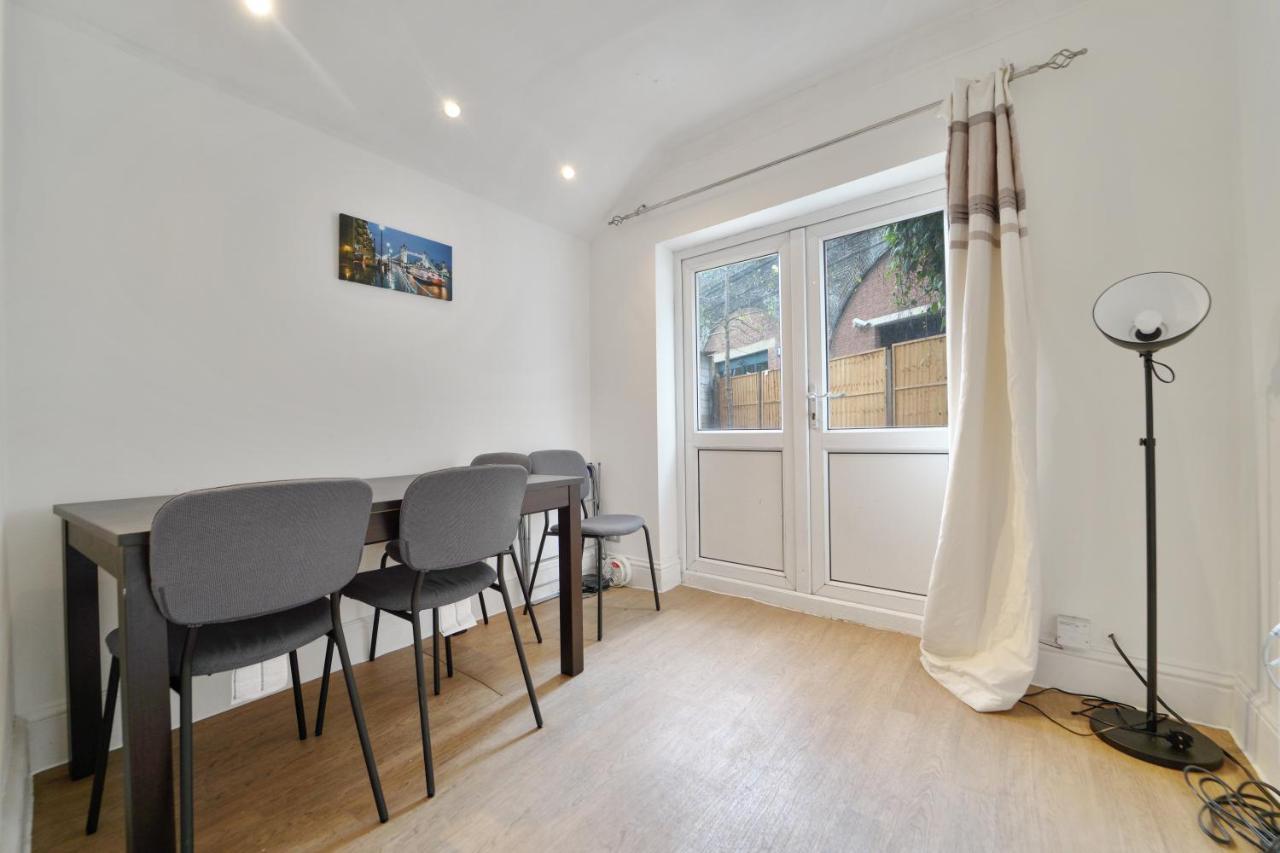 5b Belvedere Buildings Apartment London