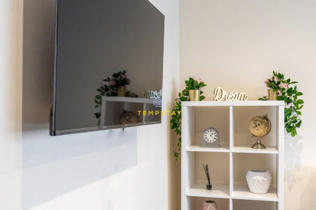 5 Bed/4 Bath At Wembley Stadium & Free Parking Ferienhaus