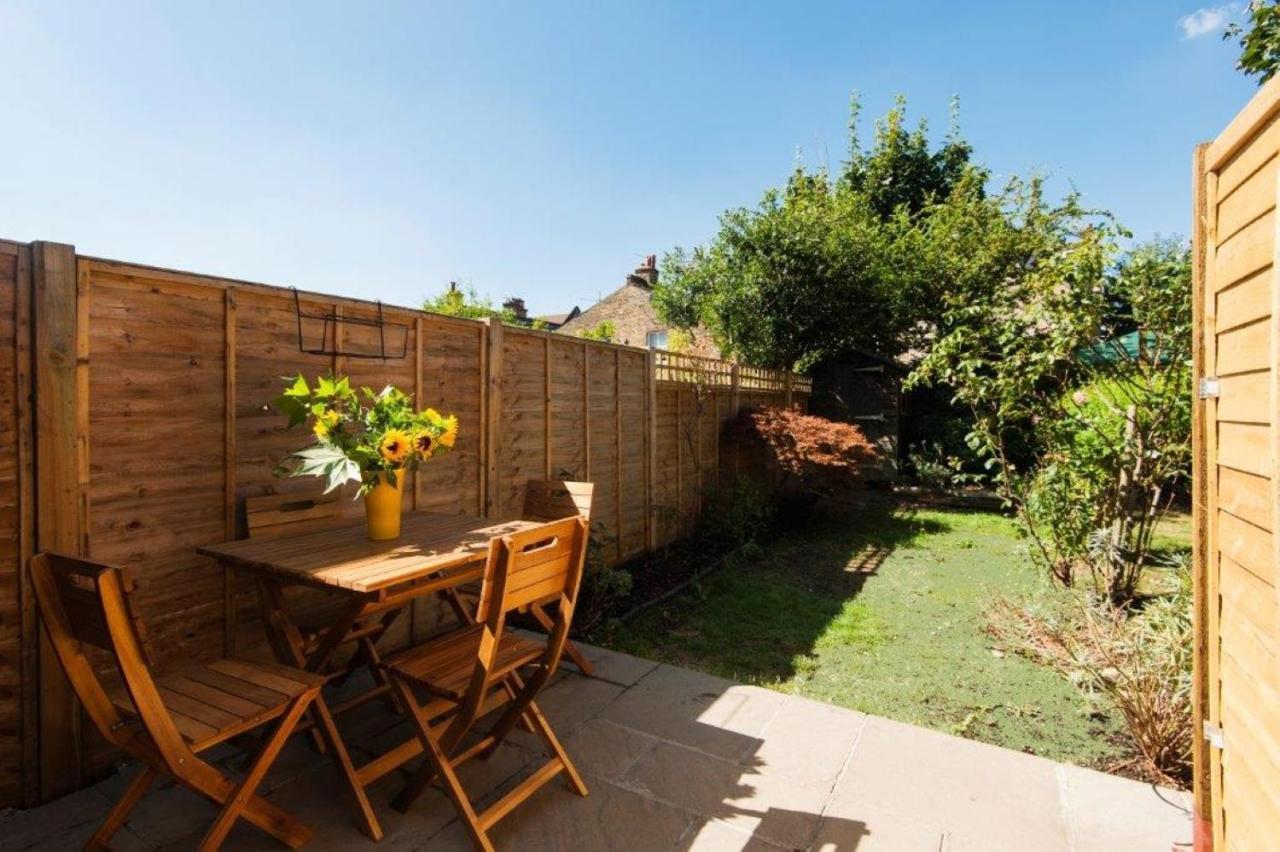 Vakantiehuis Modern Family In Close To Amenities And Train Londen