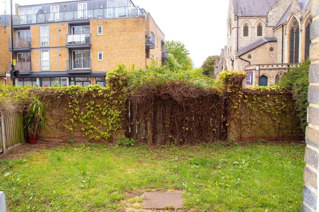 Shoreditch Hoxton Large 3 Bed Garden Flat Free Parking Aor Only * Londen