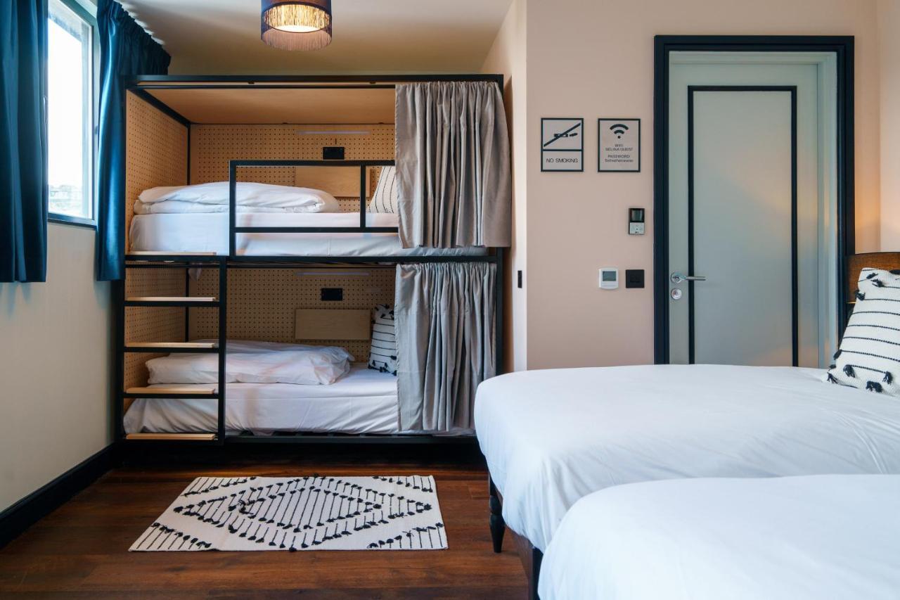 Selina Camden 3*