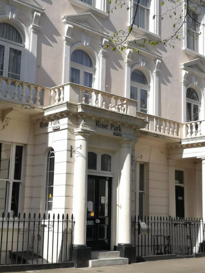 Rose Park 3* London