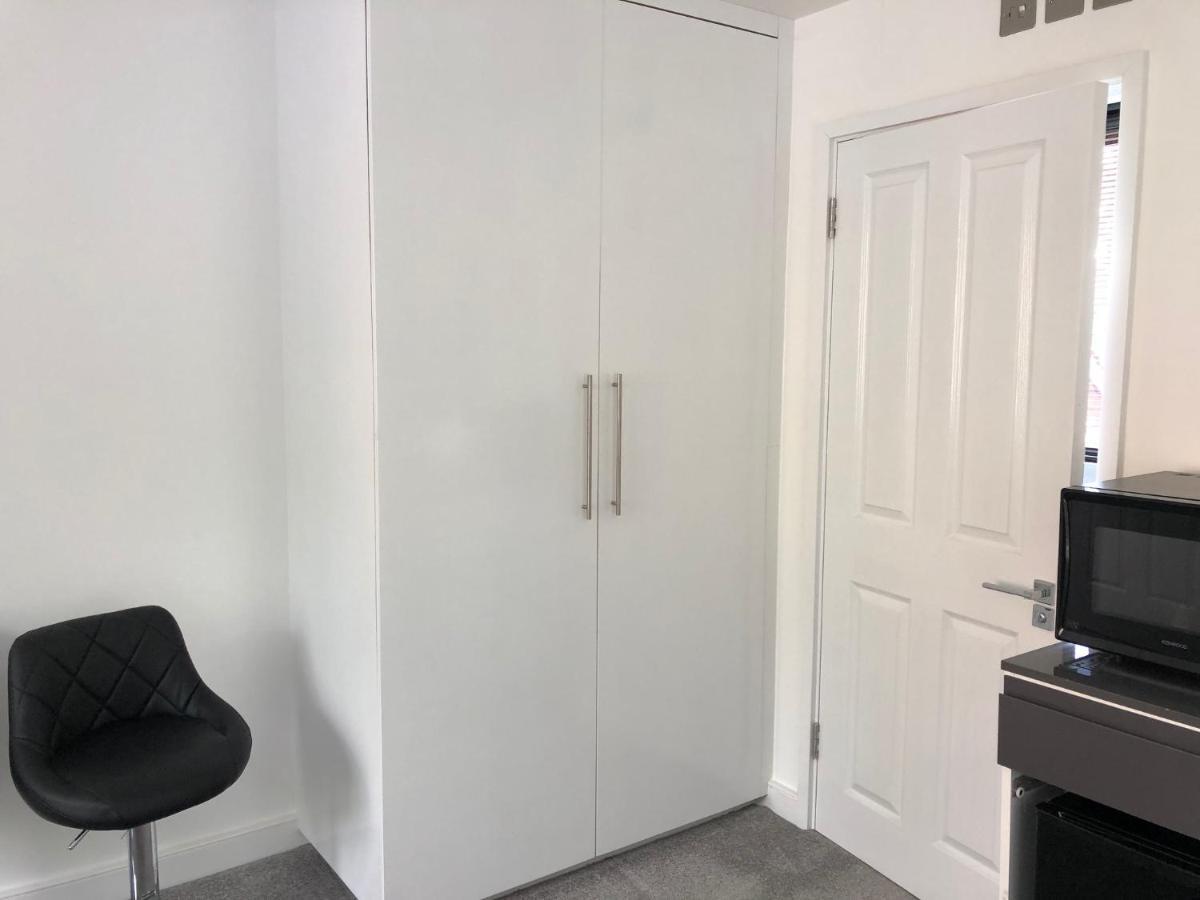 Privatunterkunft Self Contained Ensuite Double Bedroom With Own Entrance Free Off Street Parking