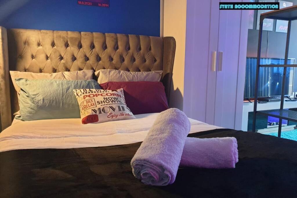 Leilighet 80s Retro 1bed Studio Serviced Canary Wharf Perfect For Solo & Couple Travellers *