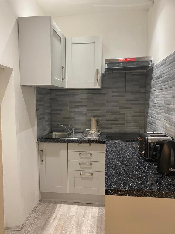 Mayfair Park Homestay London
