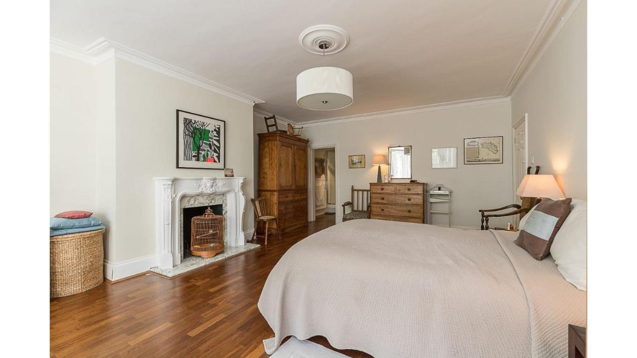 Joivy Elegant 2 Bed Near Hampstead And Camden, Sleeps 4 Apartment *