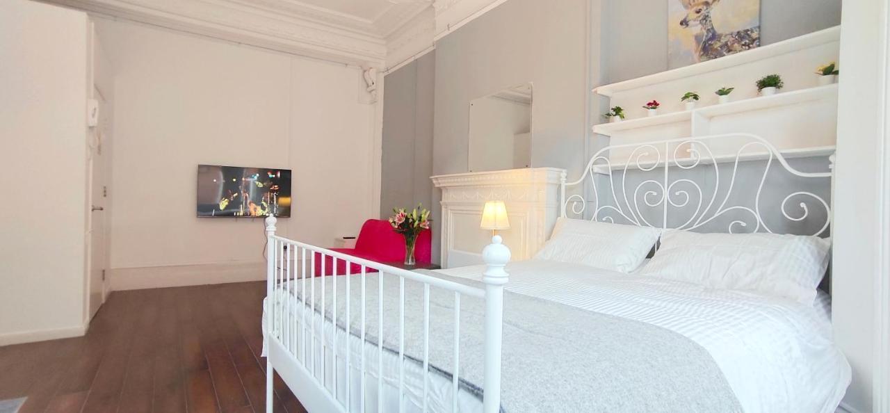 Gloucester Garden Apartment