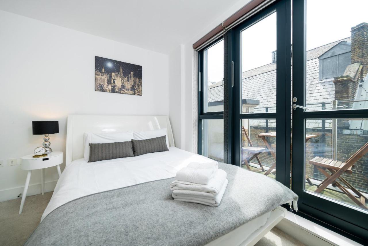 Spacious 2 Bedroom, 3 Beds 2,5 Bathroom, Trafalgar Square