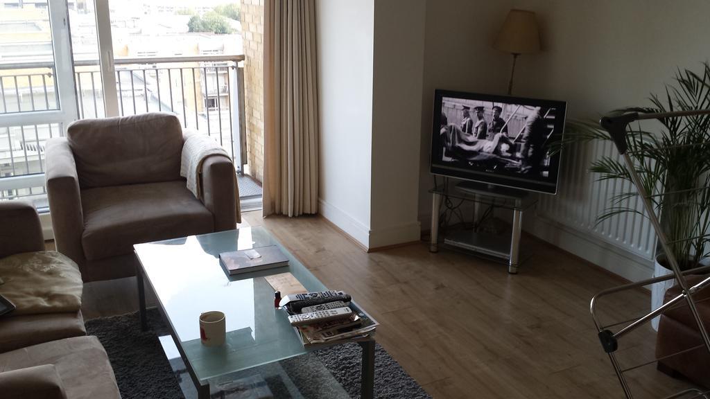 Ascot Deluxe Apartments - Canary Wharf Apartment London