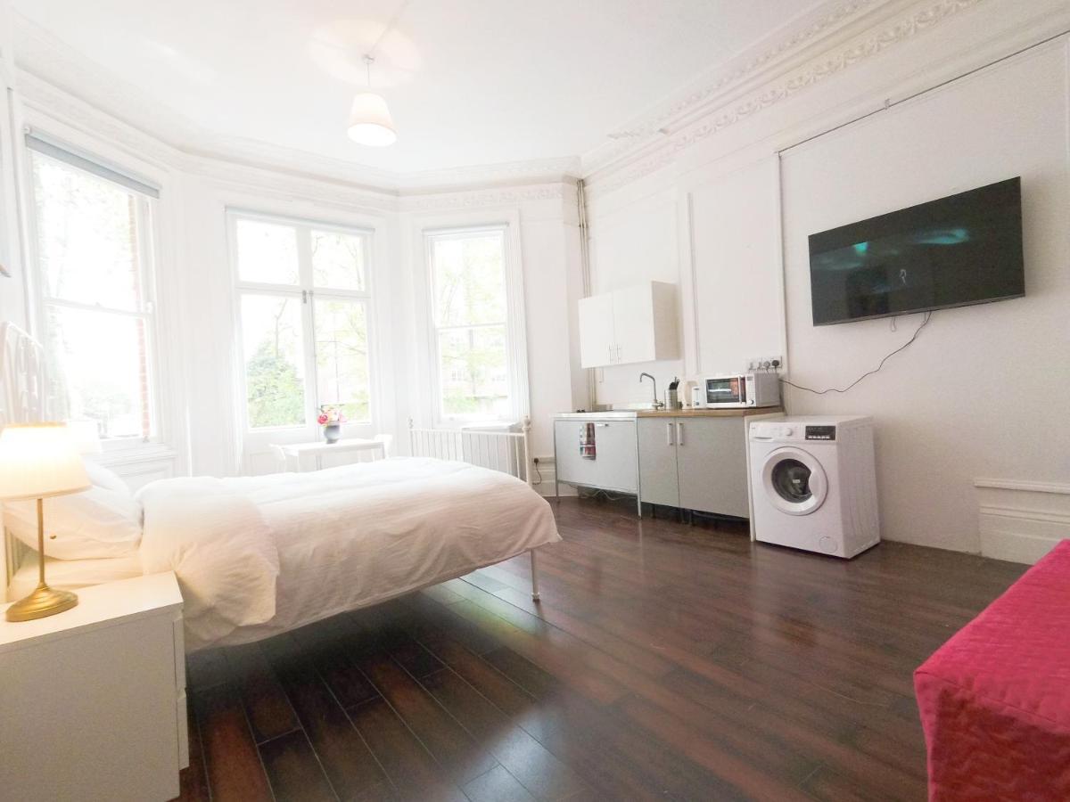 Gloucester Garden Apartment