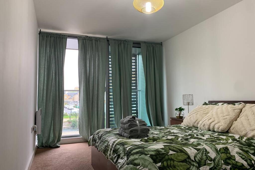 1988 Homes - Milend Apartment London