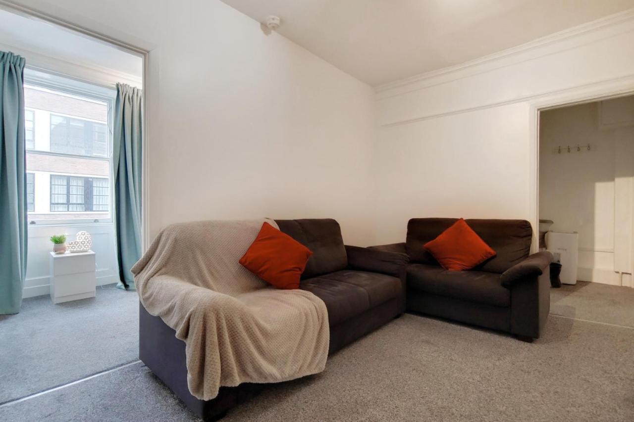 Mayfair Park Homestay *
