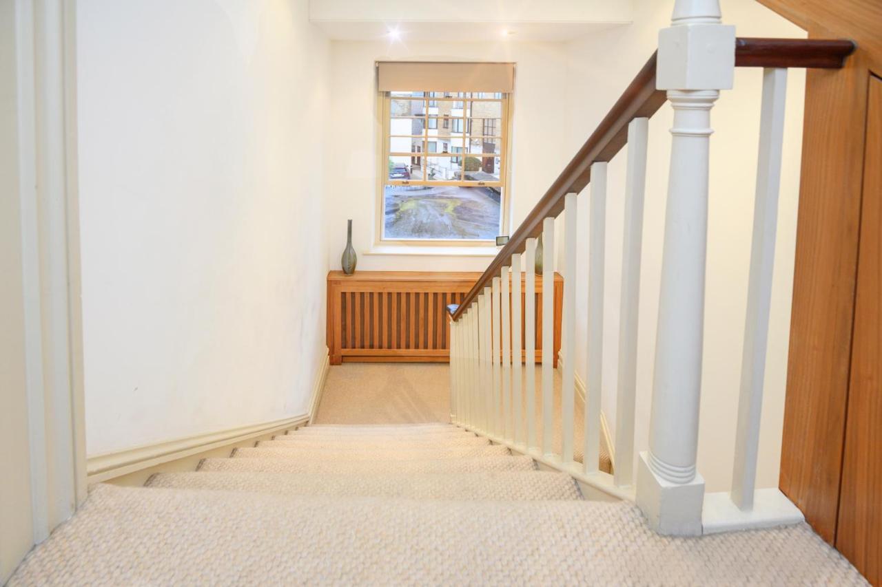 Luxury Massive Townhouse By Harrods Leilighet