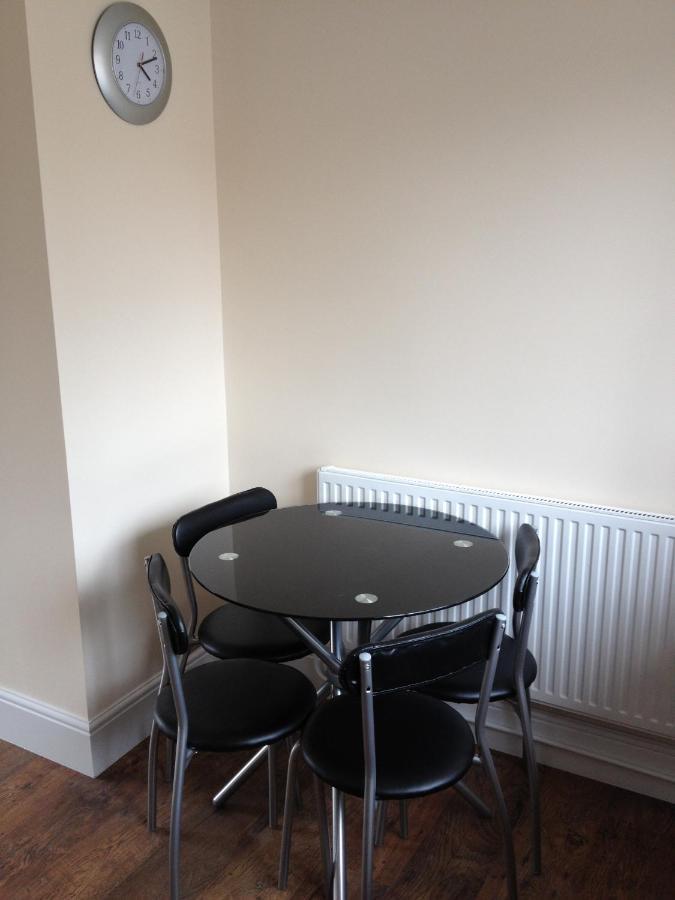Homestay Single Near Excel London