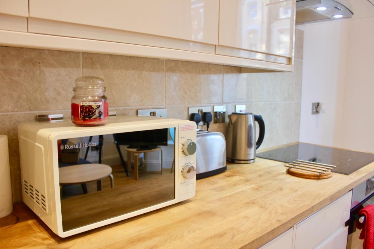 Stylish 2 Bed Apartment-zone 2 - 10 Minutes To The Heart Of London- Sleeps Up 8 Leilighet *