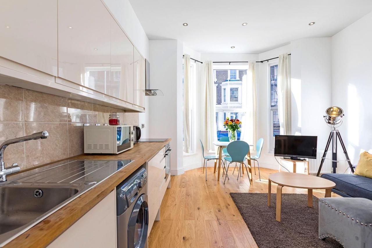 Stylish 2 Bed Apartment-zone 2 - 10 Minutes To The Heart Of London- Sleeps Up 8 Leilighet