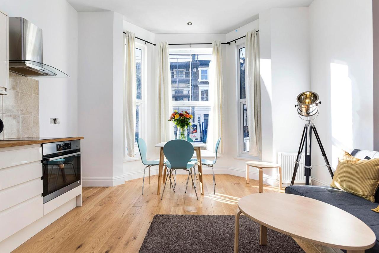 Stylish 2 Bed Apartment-zone 2 - 10 Minutes To The Heart Of London- Sleeps Up 8 Leilighet *