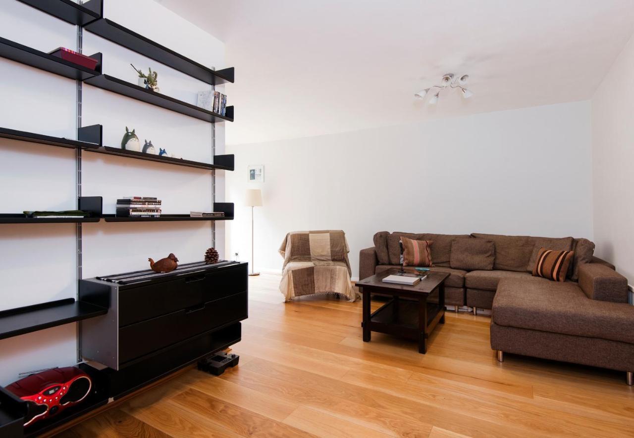 Lovely Flat In Literary By Underthedoormat Apartment London