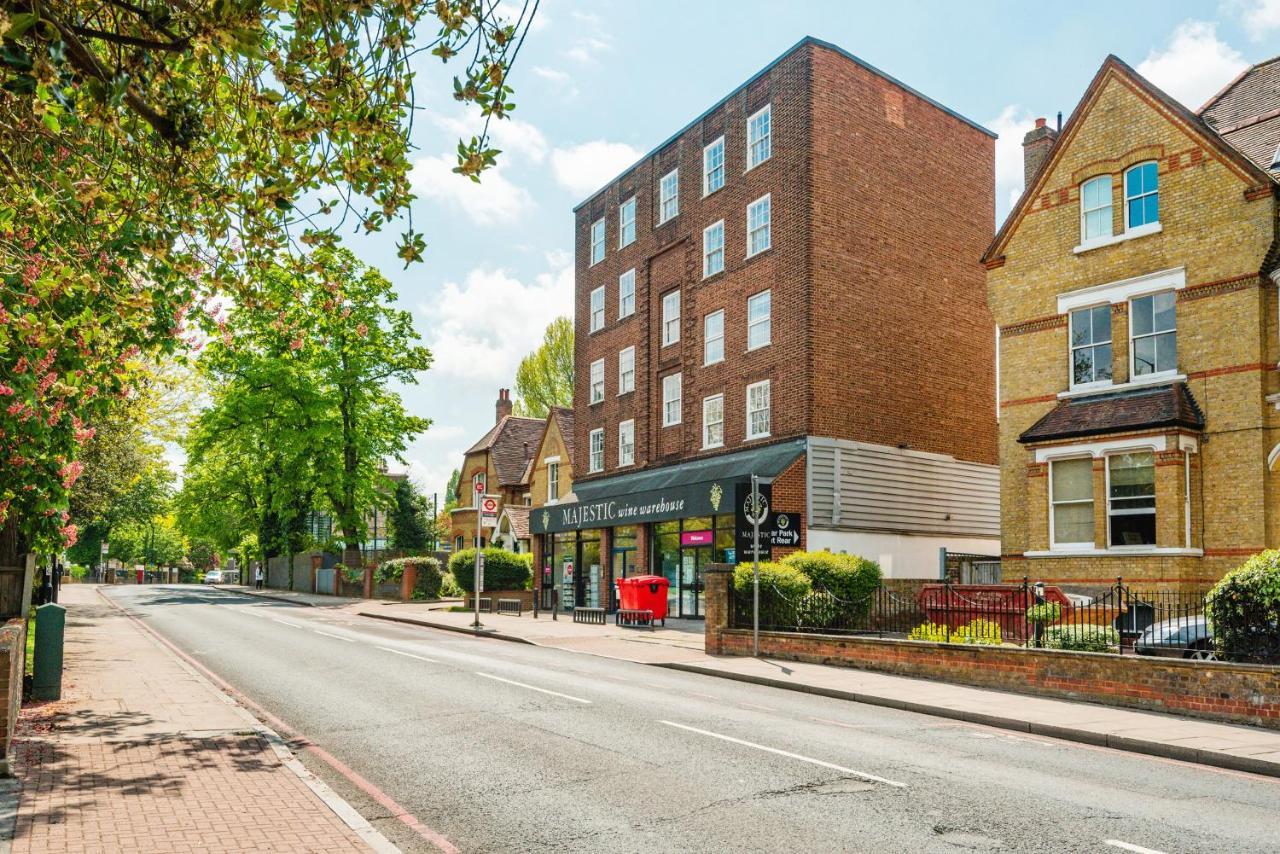 Apartment Pleasant Putney Close To The Tube Station By Underthedoormat London